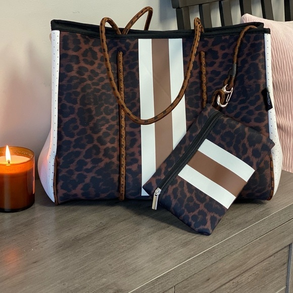 Brand NEW Georgia Neoprene Tote Bag & Clutch~ Brown & Cream Leopard 🧡 - Picture 7 of 12
